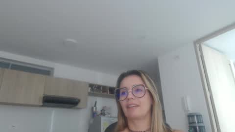 latinpaprika online show from 02.21.25