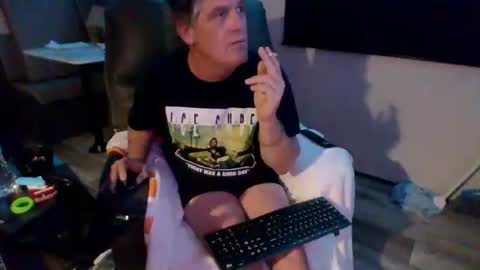 Snapshot of latniter742349 chatting on 01.07.25 latniter online show from 01.07.25