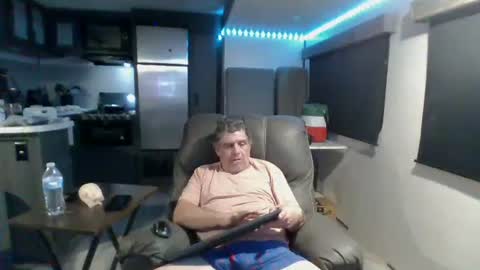 Snapshot of latniter742349 chatting on 02.16.25 latniter online show from 02.16.25