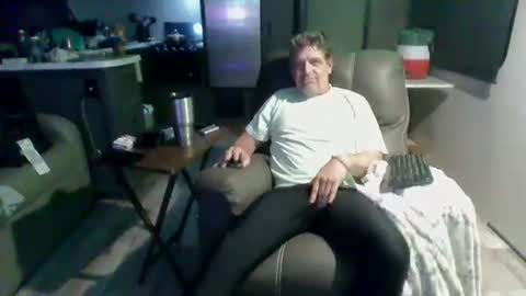 Snapshot of latniter742349 chatting on 02.17.25 latniter online show from 02.17.25