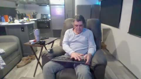 Snapshot of latniter742349 chatting on 03.04.25 latniter online show from 03.04.25