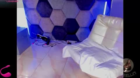 LEANDRO online show from 02.28.26