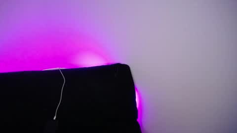 lau_24 online show from 11.26.25