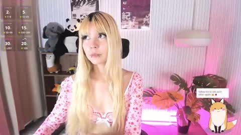 laukyubey1 online show from 02.28.26