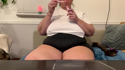 LauLauMa online show from 01.21.25