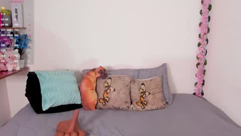 Snapshot of laura1__ chatting on 11.17.25 laura1__ online show from 11.17.25