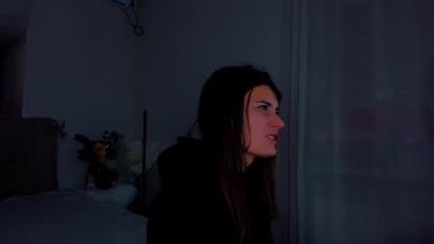 Laura online show from 01.02.25