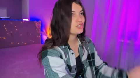 Snapshot of laura__leee chatting on 04.24.26 Laura online show from 04.24.26