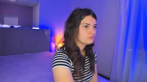 Snapshot of laura__leee chatting on 05.07.26 Laura online show from 05.07.26