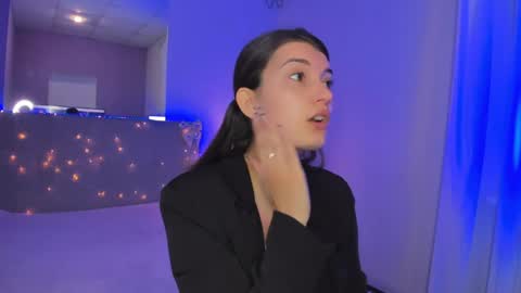 Snapshot of laura__leee chatting on 05.15.26 Laura online show from 05.15.26
