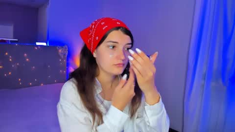 Snapshot of laura__leee chatting on 06.03.26 Laura online show from 06.03.26