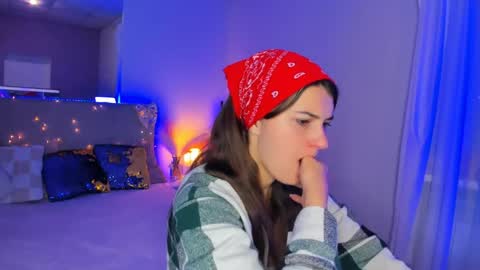 Snapshot of laura__leee chatting on 06.04.26 Laura online show from 06.04.26