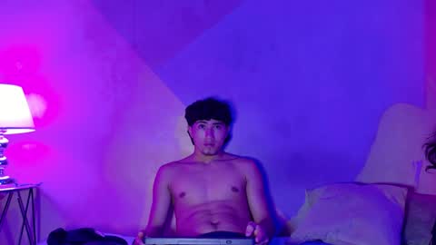 Snapshot of laura_and_kevin chatting on 09.15.25 laura_and_kevin online show from 09.15.25