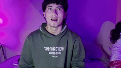 Snapshot of laura_and_kevin chatting on 09.19.25 laura_and_kevin online show from 09.19.25