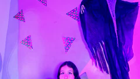 Snapshot of laura_and_kevin chatting on 10.27.25 laura_and_kevin online show from 10.27.25