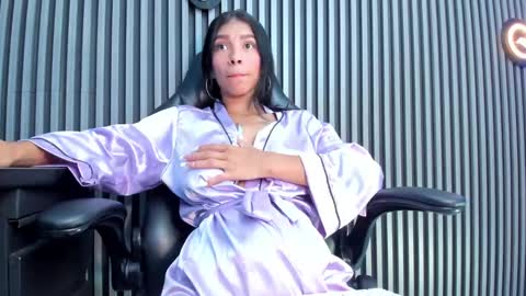 Laura online show from 01.20.25