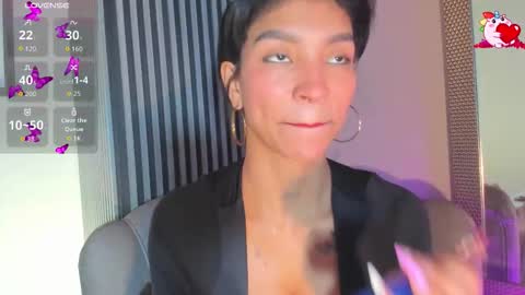 Laura online show from 10.10.25