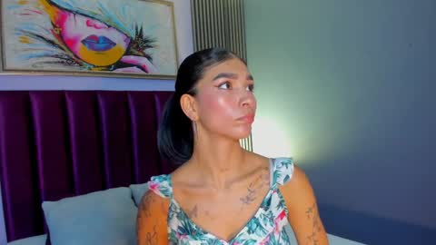 Laura online show from 04.05.26