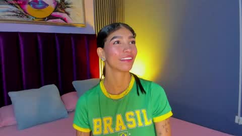 Laura online show from 04.16.26