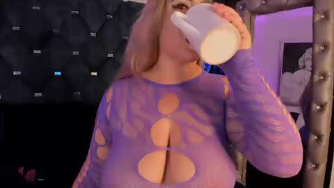 Laura Bassi online show from 09.18.25