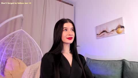 Laura online show from 02.03.25
