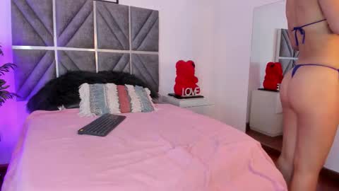 laura_dicardy online show from 09.10.25