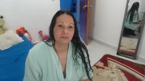 laura_foxx2379 online show from 11.14.25