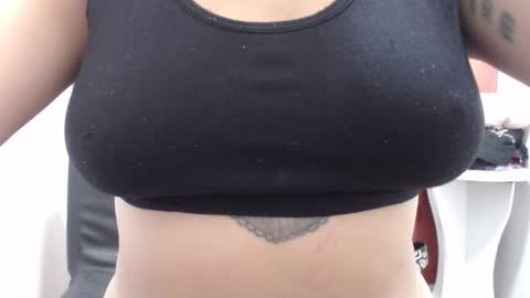  Laura  online show from 10.25.25