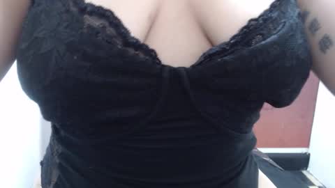  Laura  online show from 01.31.26