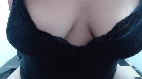  Laura  online show from 02.20.26