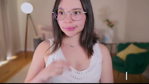 Snapshot of laura_lee chatting on 02.16.25 Laura Lee. online show from 02.16.25