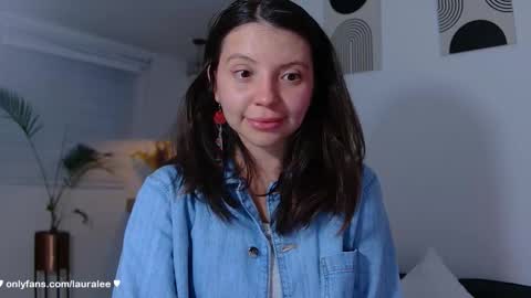 Snapshot of laura_lee chatting on 01.16.26 Laura Lee. online show from 01.16.26