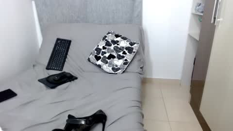 Laura online show from 01.07.25