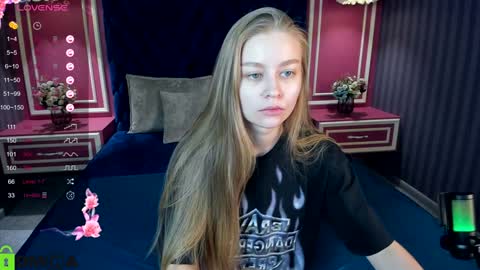 Laura online show from 01.15.25