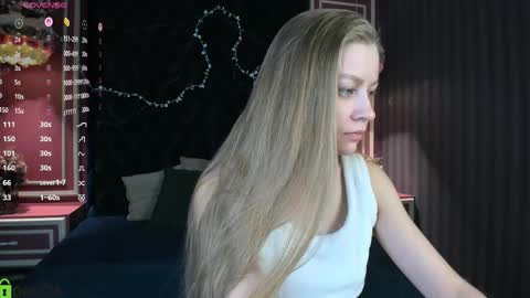 Laura online show from 02.08.26