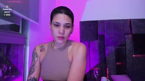 Snapshot of laura_r23 chatting on 02.04.25 Laura Rose online show from 02.04.25