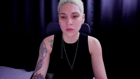 Snapshot of laura_r23 chatting on 09.19.25 Laura Rose online show from 09.19.25