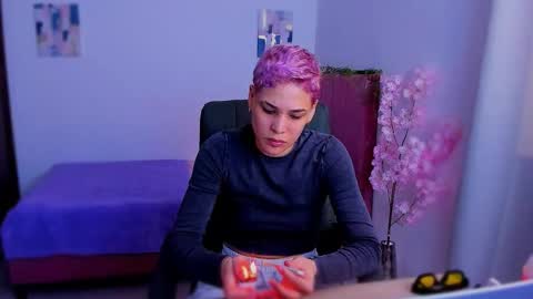 Laura Rose online show from 12.05.25