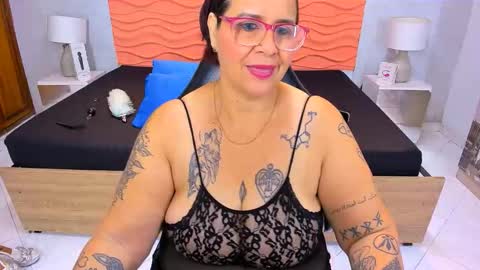 Laura online show from 03.28.26