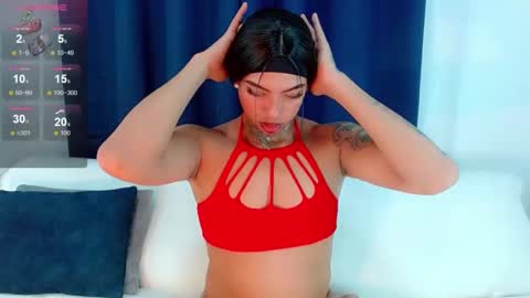 Snapshot of laura_sweet7 chatting on 11.20.25 Laura online show from 11.20.25