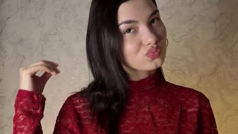 Laura online show from 12.15.25