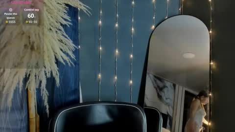 Laura Blue online show from 01.09.26