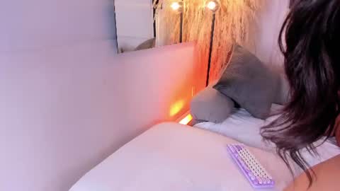 LauraCarther  online show from 06.29.26