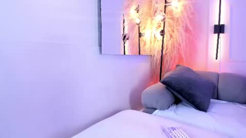 LauraCarther  online show from 08.01.26