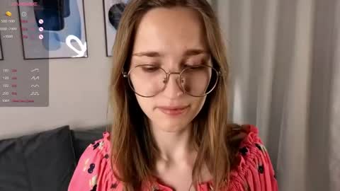 Snapshot of lauracollins__ chatting on 06.07.26 May online show from 06.07.26