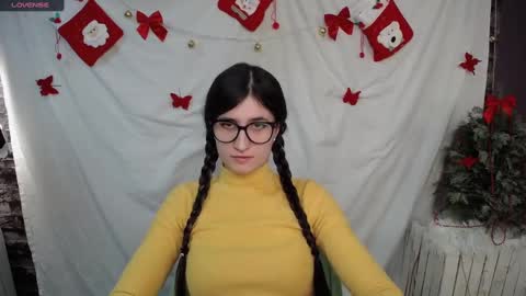 Laura online show from 12.15.24