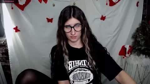 Laura online show from 01.15.25