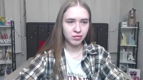 LauraHlot online show from 09.11.25