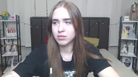 LauraHlot online show from 09.24.25