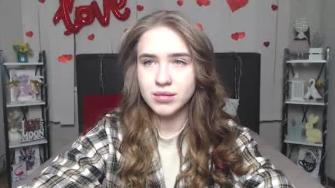 LauraHlot online show from 02.23.26